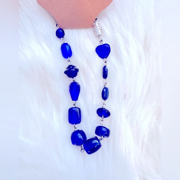 NEW: Handmade Beautiful Royal Cobalt Blue VTG Glass Mixed Beads Silver Bracelet - Picture 3 of 14